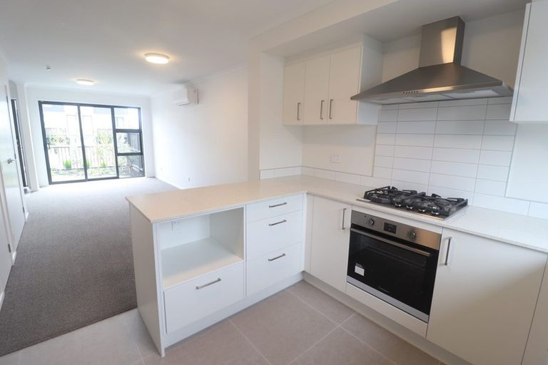 Photo of property in 20 Wai Place, Westgate, Auckland, 0614