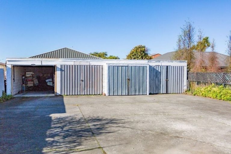 Photo of property in 3/64 Osborne Street, Waltham, Christchurch, 8011