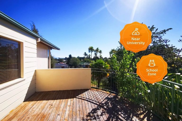 Photo of property in 18 Helena Road, Hillcrest, Hamilton, 3216