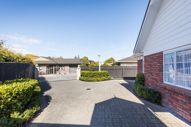 Photo of property in 6 Nicolas Lane, West End, Palmerston North, 4410