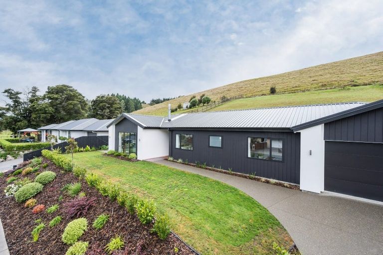 Photo of property in 24 Genia Drive, Wakefield, 7025