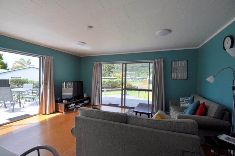 Photo of property in 3 Pauanui Beach Road, Pauanui, Hikuai, 3579