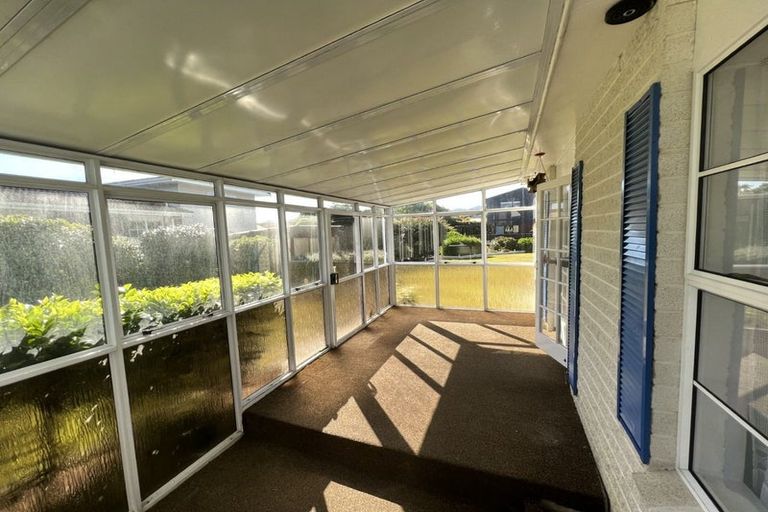 Photo of property in 2 Avon Street, Levin, 5510