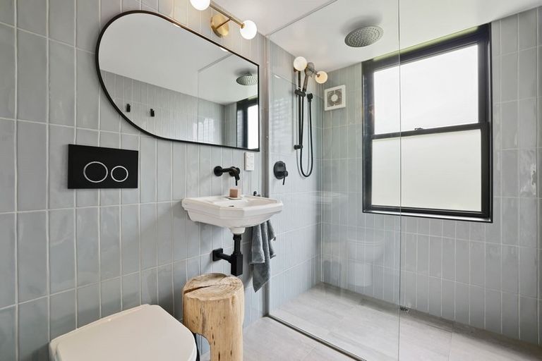 Photo of property in 21 Chatham Street, Addington, Christchurch, 8024