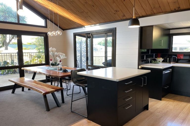 Photo of property in 37 Carter Crescent, Awapuni, Palmerston North, 4412