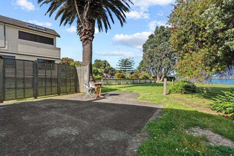 Photo of property in 52 One Tree Point Road, One Tree Point, 0118