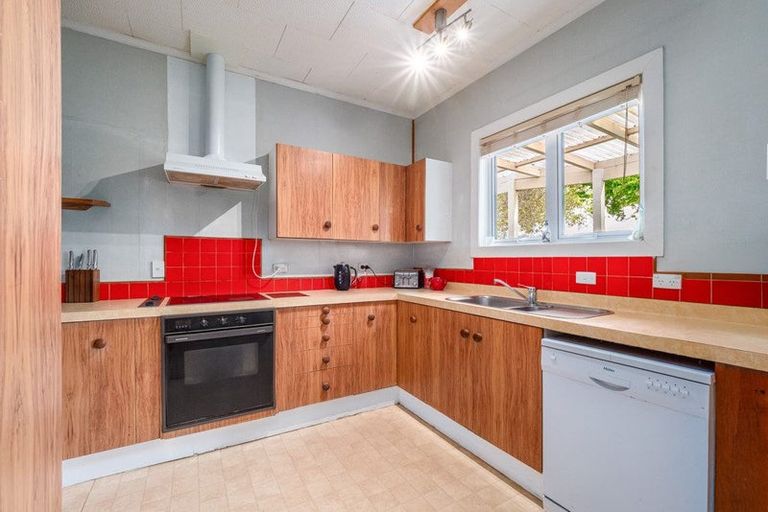 Photo of property in 19 Williams Street, Cambridge, 3434