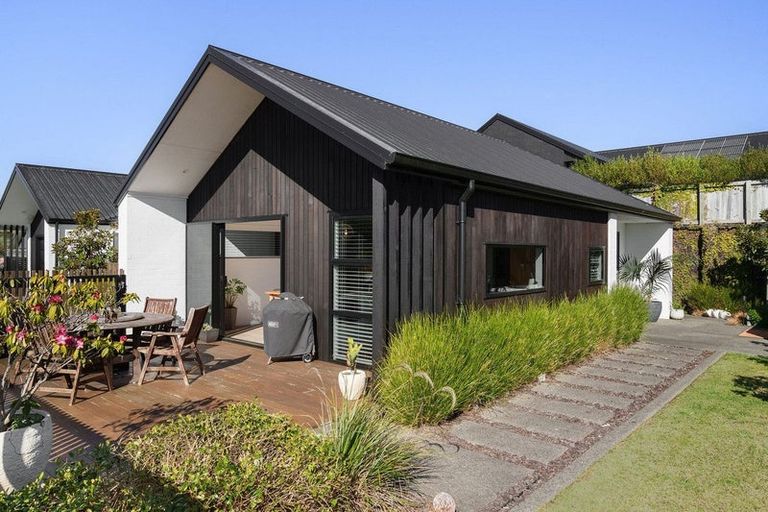 Photo of property in 14 Hayward Place, Ohauiti, Tauranga, 3112