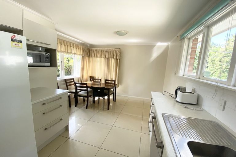 Photo of property in 5 Sealy Place, Bryndwr, Christchurch, 8053