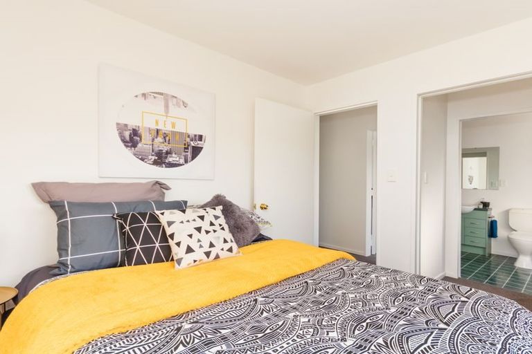 Photo of property in 19b Pelorous Street, Paparangi, Wellington, 6037