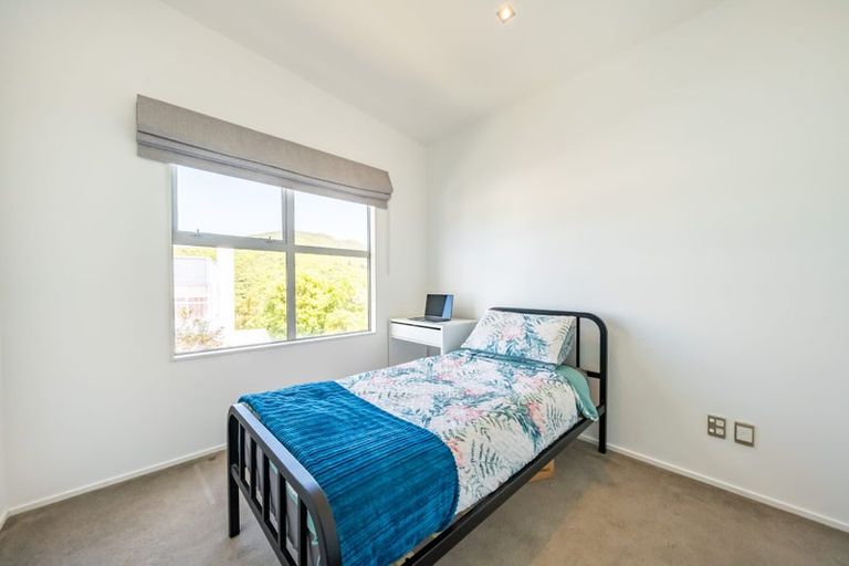 Photo of property in 75 Saddleback Grove, Karori, Wellington, 6012