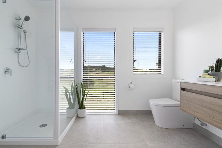 Photo of property in 414 Paparata Road, Bombay, 2675