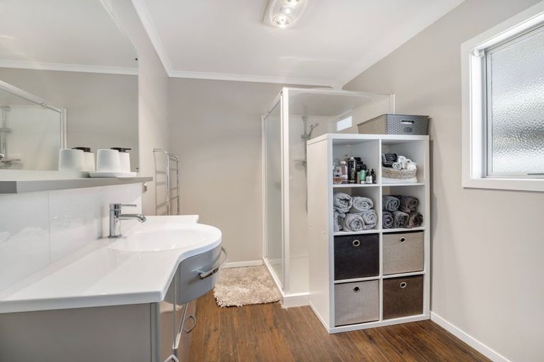 Photo of property in 3 Bouvardia Avenue, Milson, Palmerston North, 4414