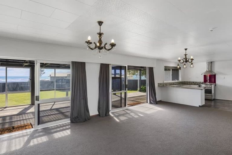 Photo of property in 54 Hume Street, Waitara, 4320