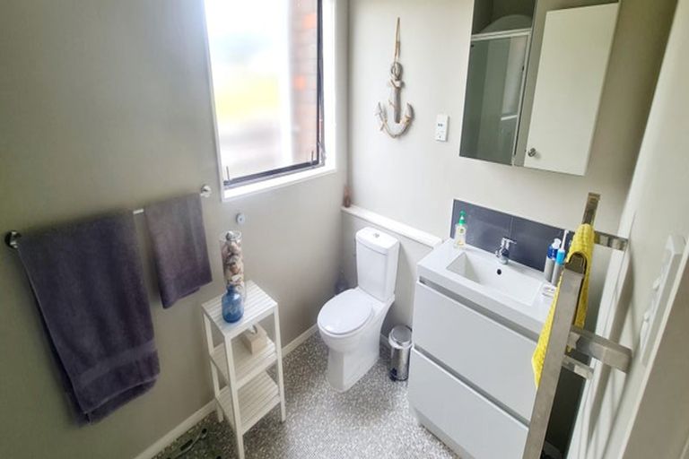 Photo of property in 57c Raumati Road, Raumati Beach, Paraparaumu, 5032