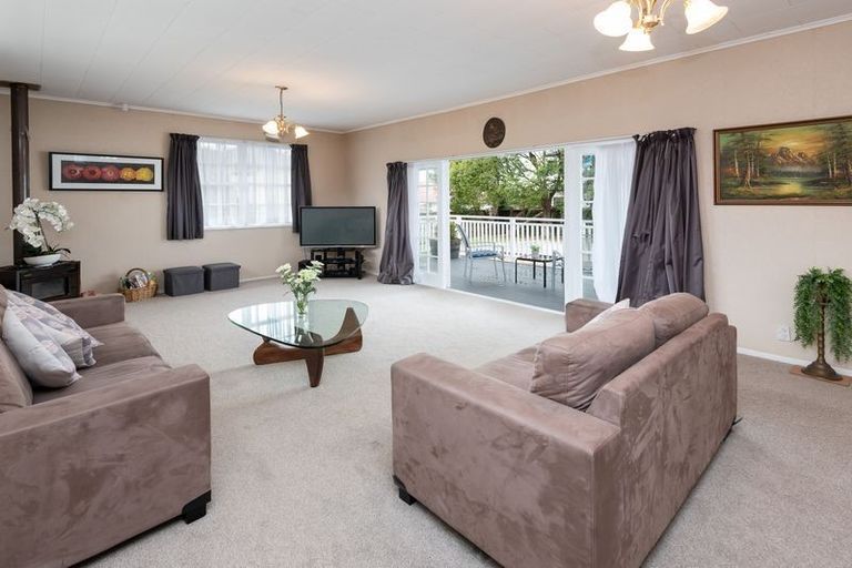 Photo of property in 3 Wilbur Place, Pakuranga Heights, Auckland, 2010