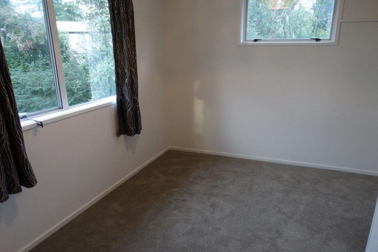 Photo of property in 31 Universal Drive, Henderson, Auckland, 0610