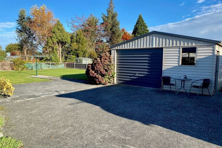 Photo of property in 17 Crossleigh Crescent, Balclutha, 9230