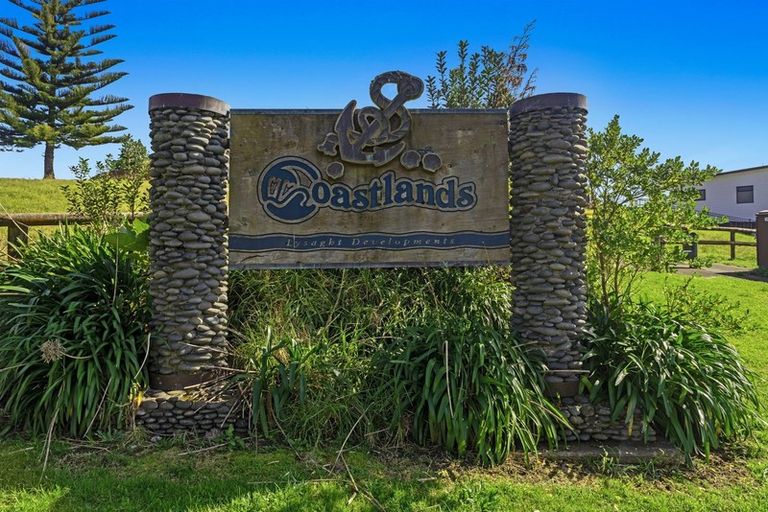 Photo of property in 4 Fishermans Drive, Coastlands, Whakatane, 3120