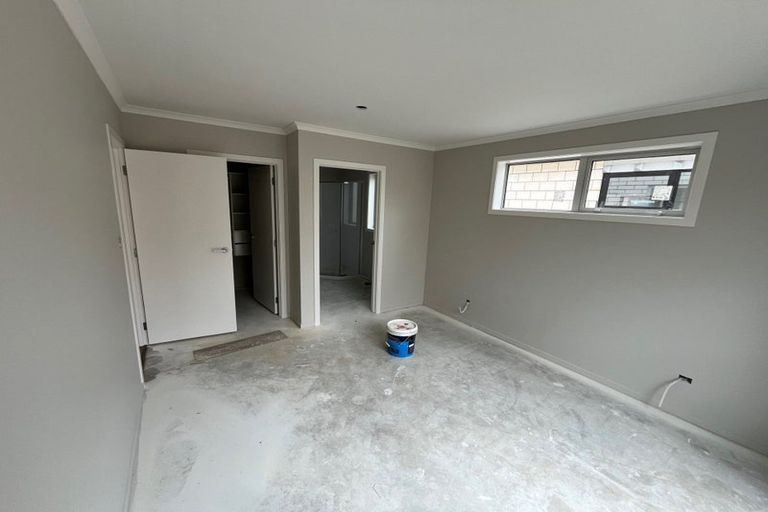 Photo of property in 21 Waruhia Crescent, Rototuna North, 3281