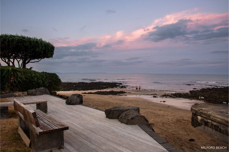 Photo of property in 1/30 Ocean View Road, Milford, Auckland, 0620