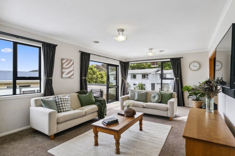 Photo of property in 71 Amapur Drive, Ngaio, Wellington, 6035