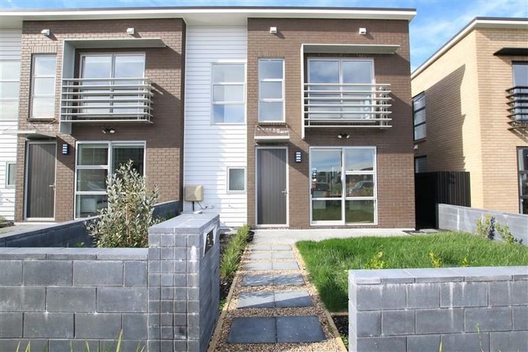 Photo of property in 5 Spotted Dove Road, Hobsonville, Auckland, 0616