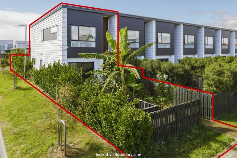 Photo of property in 11 Beardmore Lane, Papakura, 2110