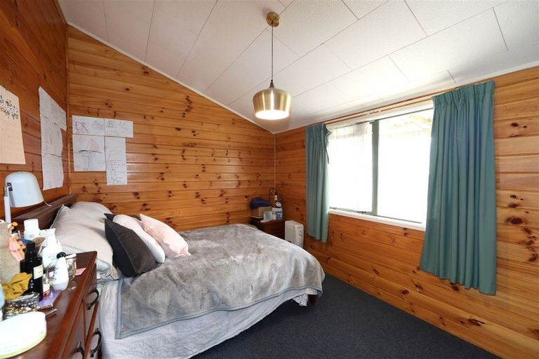 Photo of property in 1218 Norfolk Crescent, Mayfair, Hastings, 4122