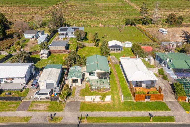 Photo of property in 384 Pukehina Parade, Pukehina, Te Puke, 3189