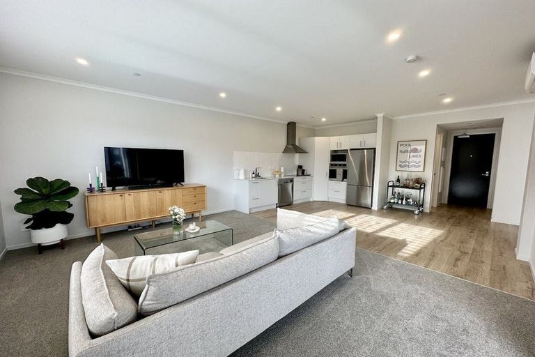 Photo of property in 5/96 Clark Road, Hobsonville, Auckland, 0616