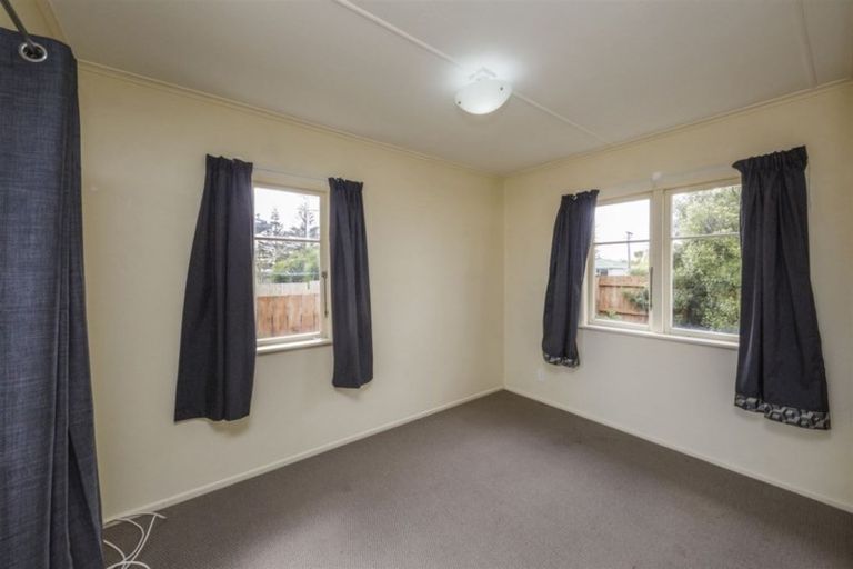 Photo of property in 11 Ngaire Street, Longburn, Palmerston North, 4412