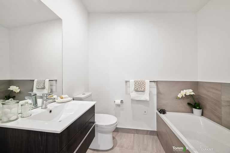 Photo of property in 16/52 High Street, Island Bay, Wellington, 6023