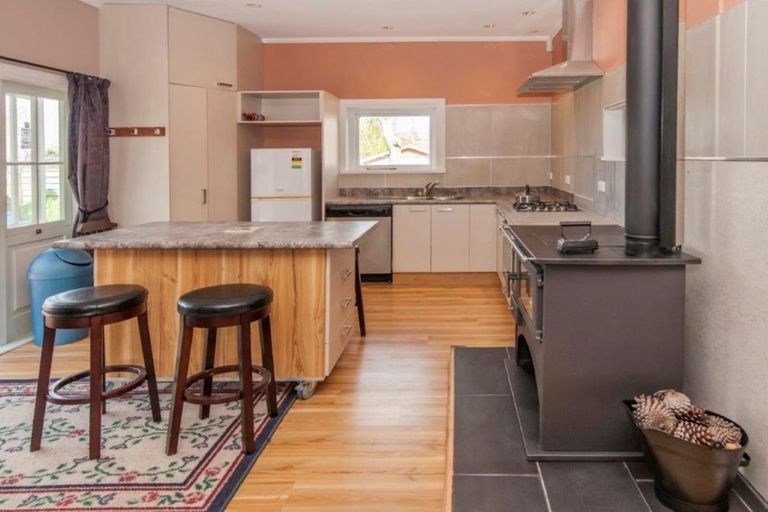 Photo of property in 49 High Street, Southbridge, 7602