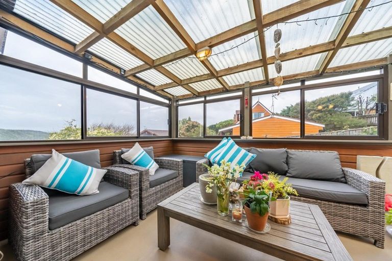 Photo of property in 11 Halladale Road, Papakowhai, Porirua, 5024