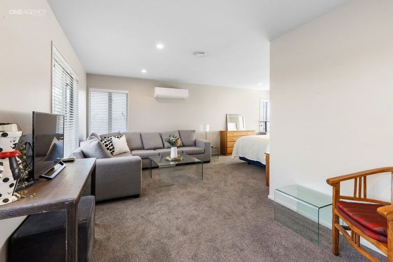Photo of property in 8 Cunneen Place, Aidanfield, Christchurch, 8025