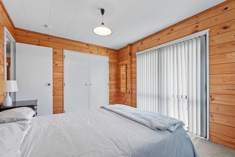 Photo of property in 9 Melanie Place, Orewa, 0931