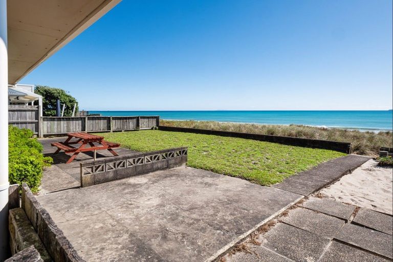 Photo of property in 91 Karewa Parade, Papamoa Beach, Papamoa, 3118