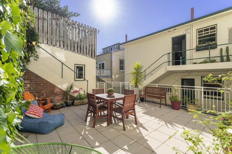 Photo of property in 3/332 Tinakori Road, Thorndon, Wellington, 6011