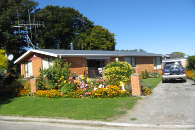 Photo of property in 11 Saint Leonards Road, Temuka, 7920