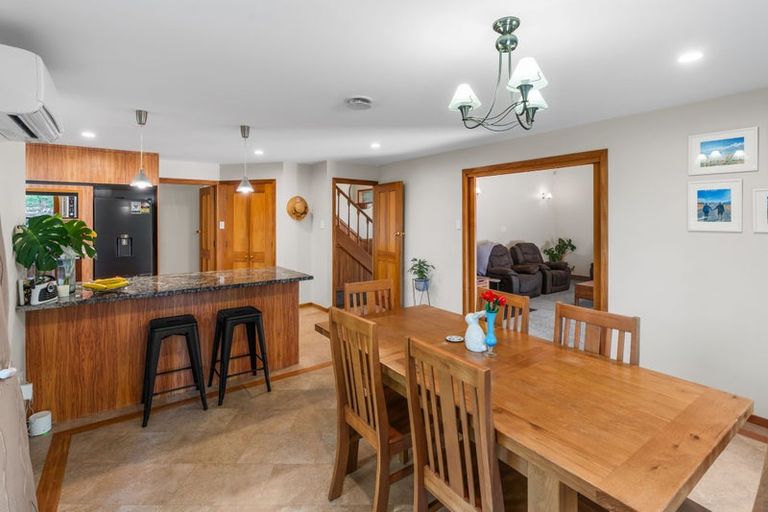 Photo of property in 18 Sunbeam Place, Halswell, Christchurch, 8025