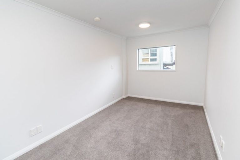 Photo of property in Monvie Apartments, 205/15 Holland Street, Te Aro, Wellington, 6011