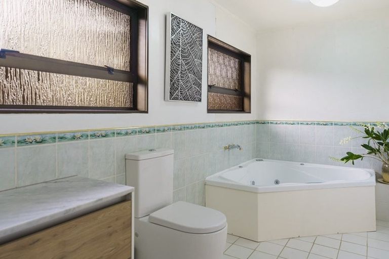 Photo of property in 3 Sealy Road, Bluff Hill, Napier, 4110