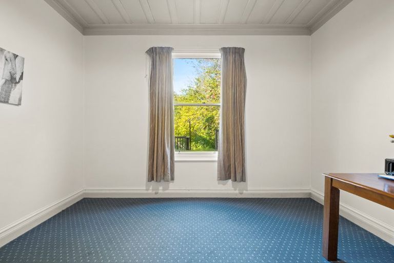 Photo of property in 52 Argyle Street, Mornington, Dunedin, 9011