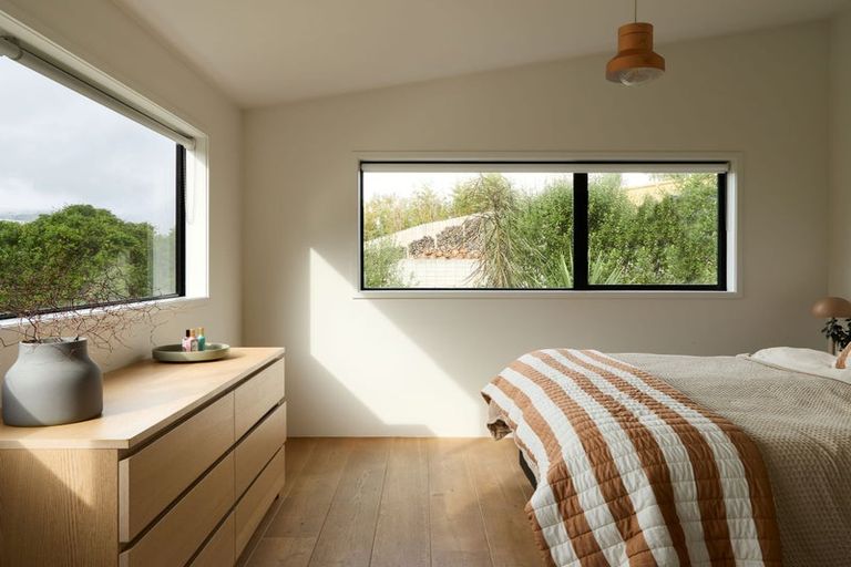 Photo of property in 5 Harkess Lane, Lyttelton, 8082