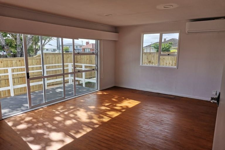 Photo of property in 15a Rimu Road, Mangere Bridge, Auckland, 2022
