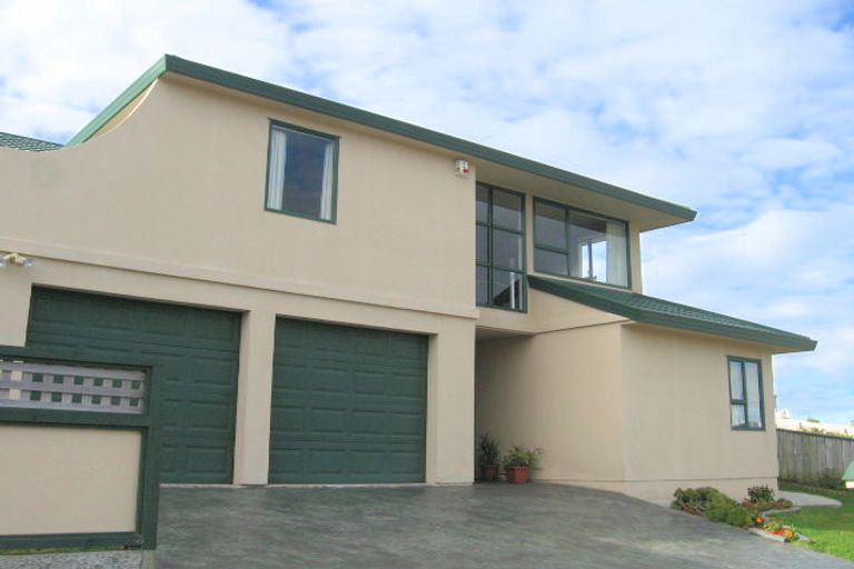 Photo of property in 9 Jordan Street, Island Bay, Wellington, 6023