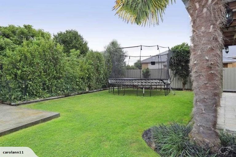 Photo of property in 13 Bale Place, Havelock North, 4130