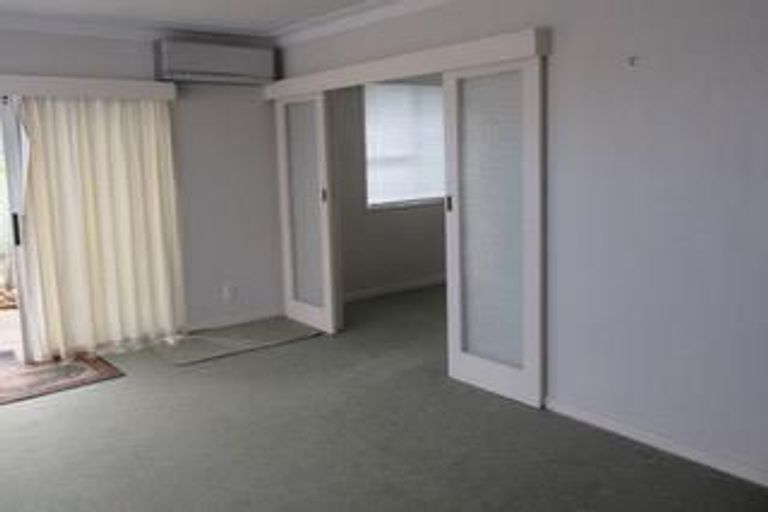 Photo of property in 3/58 Wellington Street, Howick, Auckland, 2014