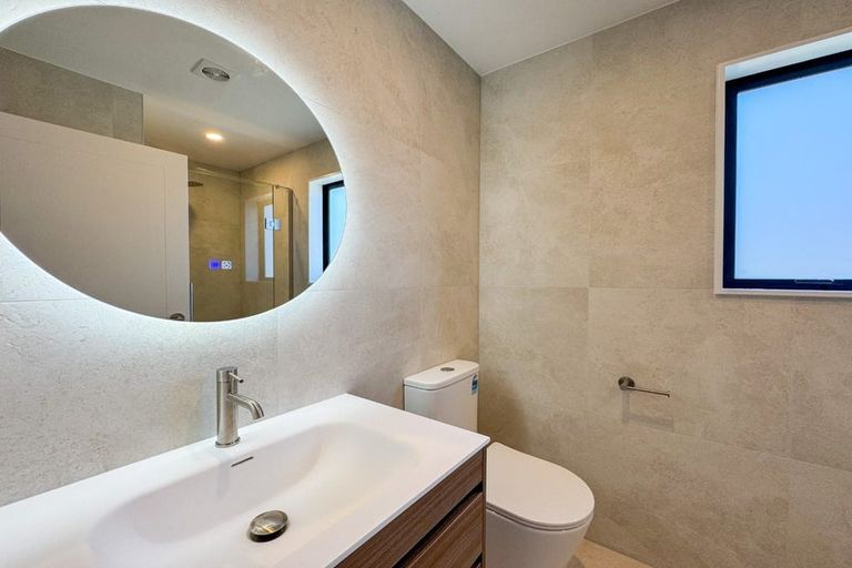 Photo of property in 39d Muir Avenue, Mangere Bridge, Auckland, 2022